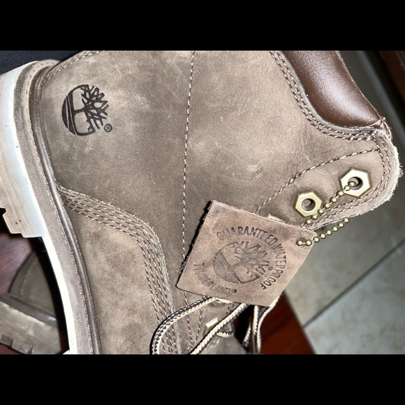 Timberlands - Picture 2 of 5